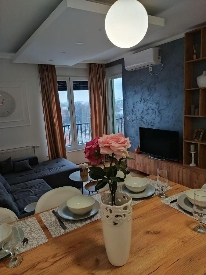 Apartman Milla Lux Novi Sad Exterior foto